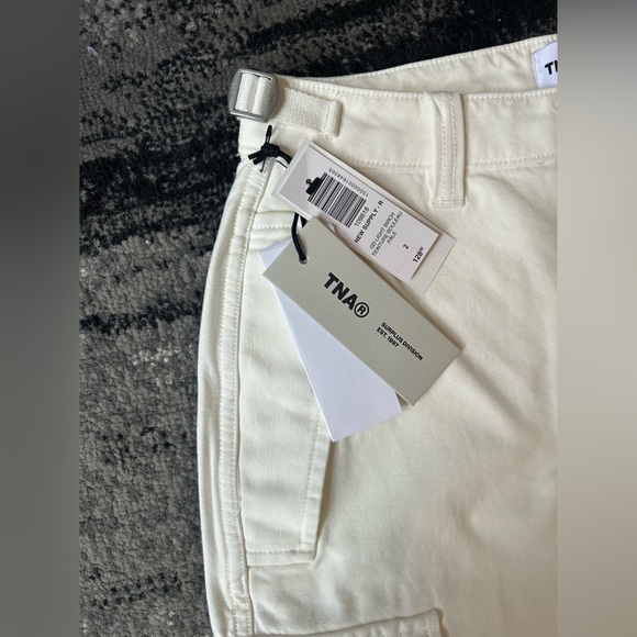 NWT ARITZIA TNA New Supply Light Birch Cargo Pant - Picture 10 of 15